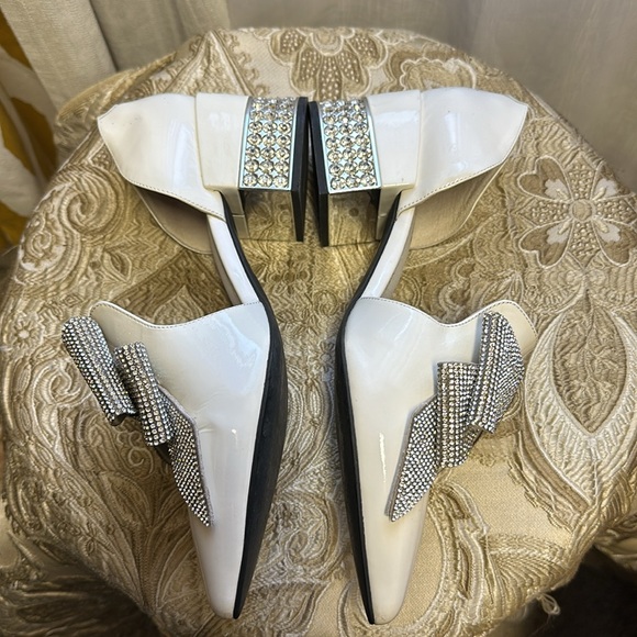 Jeffery Campbell Valenti White Silver Patent Bow Metallic Heel Loafer - Picture 4 of 11